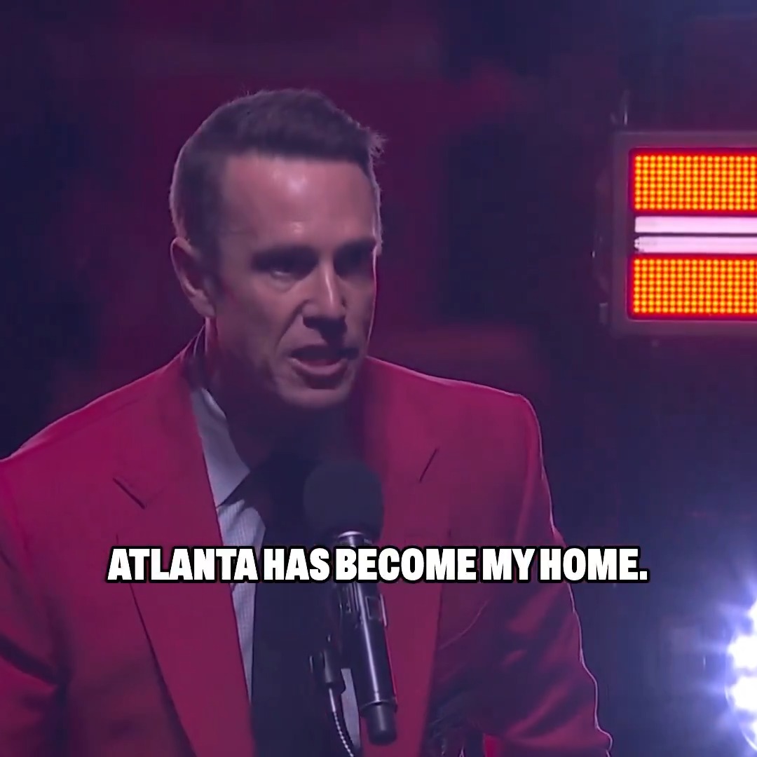 "It was the thrill of a lifetime to be your quarterback" Happy birthday, Matt Ryan!