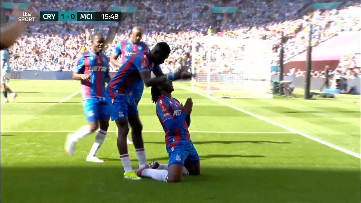 EZE GIVES CRYSTAL PALACE THE LEAD 😤 A dream goal for Crystal Palace F.C. 🌟 #ITVFootball | #EmiratesFACup