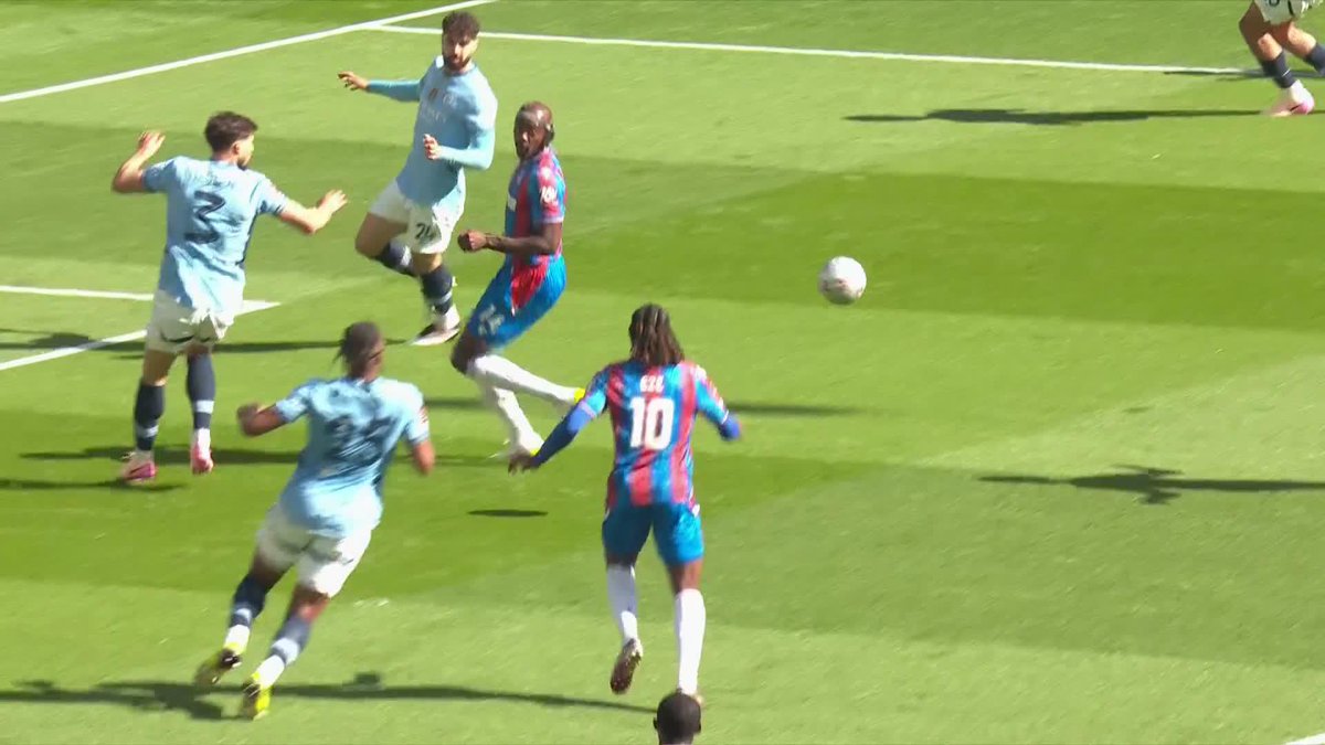 The technique 😍 Wait to see what Ebere's opener meant to the Crystal Palace F.C. fans ❤️ #EmiratesFACup