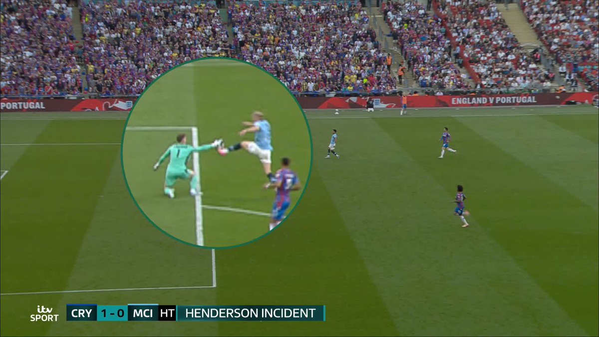 🗣️ "How they could say this is not denying a goalscoring opportunity is PATHETIC!" - Ian Wright 💬 "That is one of the worst decisions I've seen in football." - Joleon Lescott Fair to say our pundits disagree with the Dean Henderson handball decision 😅 #EmiratesFACup