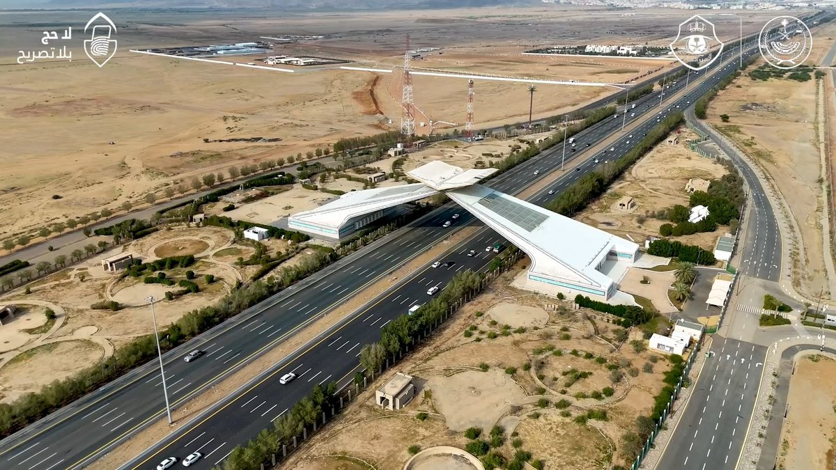 #المرور_السعودي؛ تدقيق وتنظيم لمنع دخول المركبات غير المصرح لها إلى المشاعر المقدسة. #لا_حج_بلا_تصريح