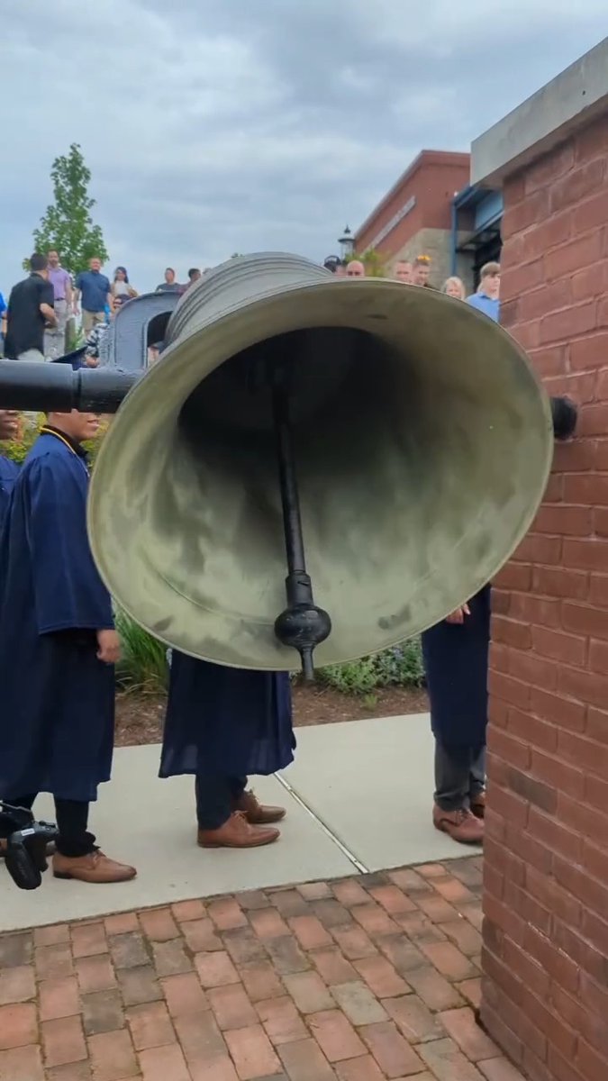 🎓✨ While working on #TOHWestford, Kevin O'Connor went to Williamson College of the Trades to celebrate the latest group of graduates and hear about their experiences. It’s a proud moment for these skilled tradespeople as they embark on their next chapter! 🎥: Kathryn Fulton