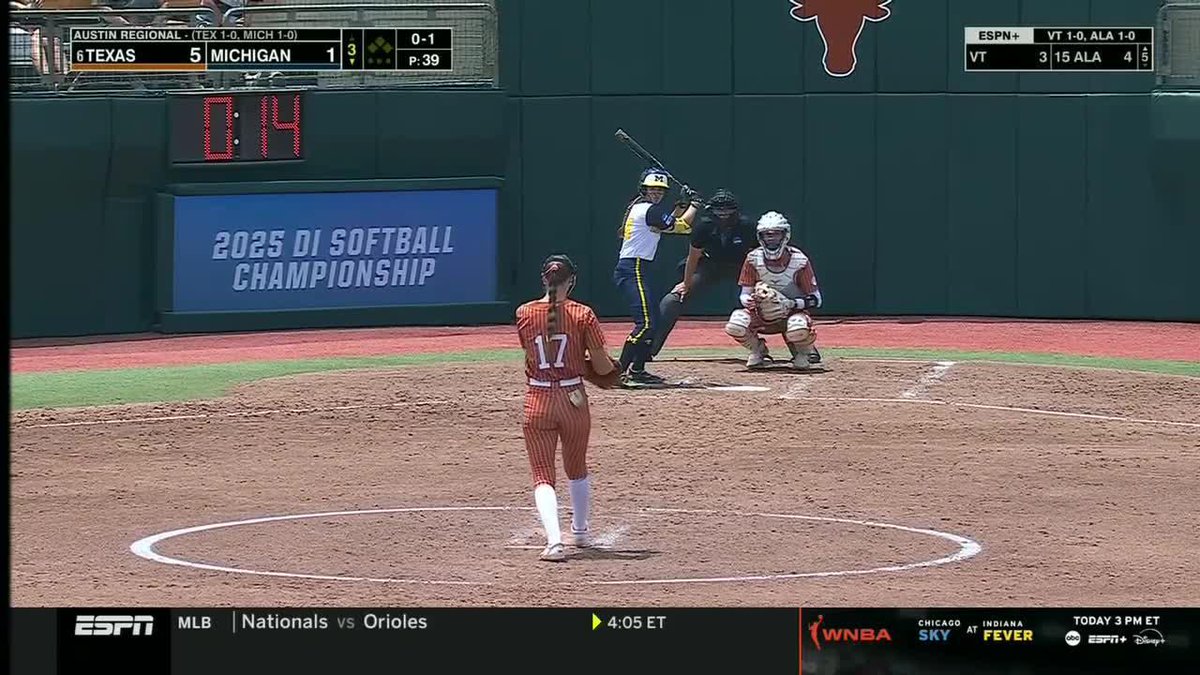 She is SPEED 🏎️ #RoadToWCWS x 🎥 ESPN / Michigan Softball