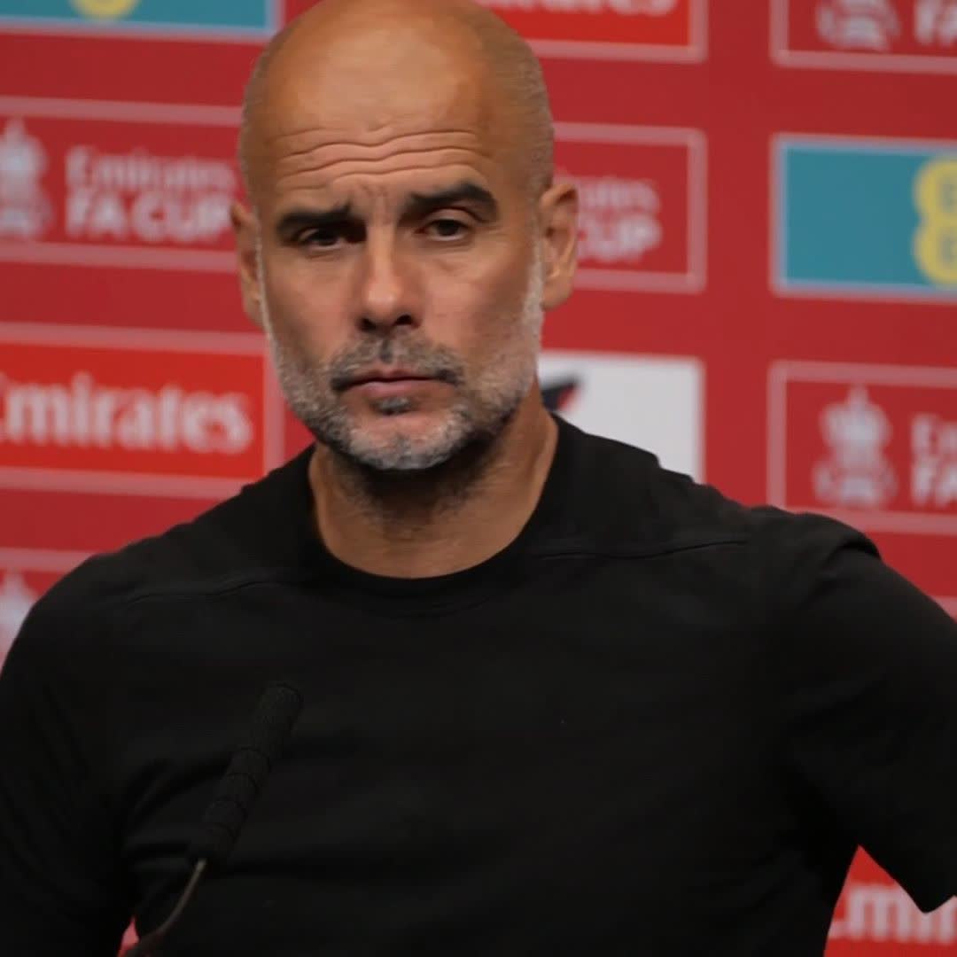 🗣️ "Ask them!" Pep Guardiola responds to questions about Marmoush taking a penalty for Man City and Dean Henderson appearing to handle the ball outside of the box 🎙️