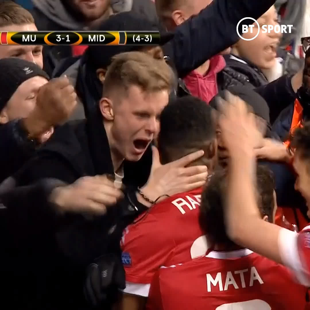 2016 Rashford scored his first for United on debut, he went into the crowd & there Dean Henderson was waiting to celebrate with him. Congratulations to Dean on winning the FA Cup. Some of us still follow our Academy boys' journeys with pride. One family❤️
