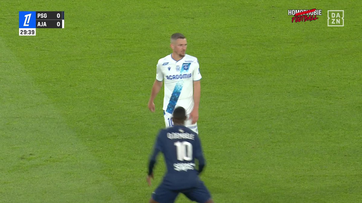 ⚽️ AUXERRE OUVRE LE SCORE AU PARC DES PRINCES ET GÂCHE LA FÊTE POUR LE MOMENT !!! 😱 🎥 DAZN France