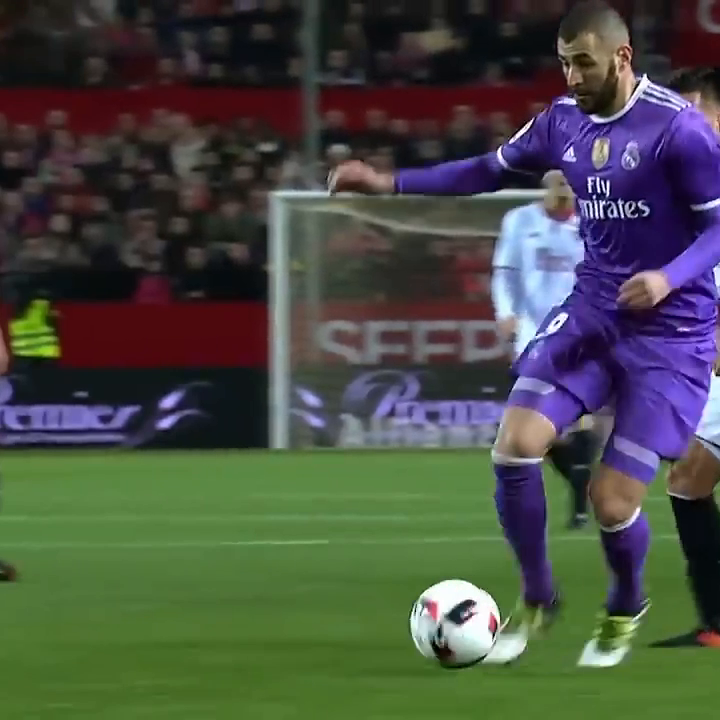 🎩 La jugada de Benzema en el último minuto, contra el Sevilla en 2017, para salvar la racha de 40 partidos sin perder del Real Madrid de Zidane.
