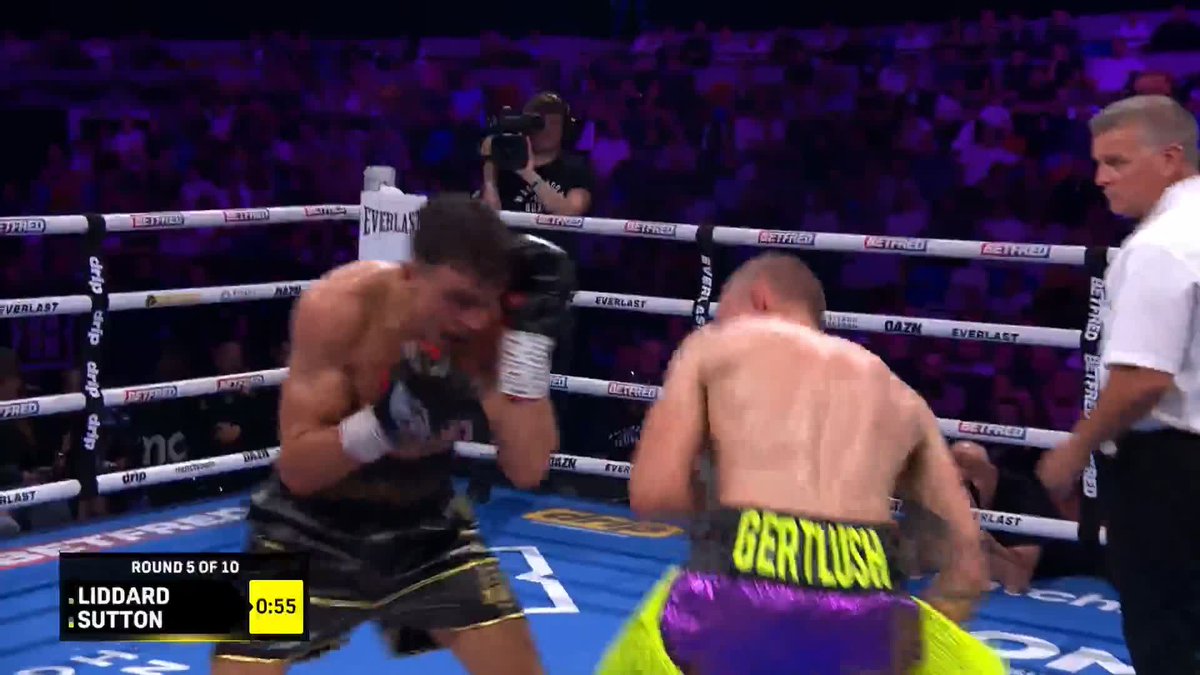 💣 George Liddard STOPS Aaron Sutton in round 5 after 3 knockdowns in their Commonwealth silver and British title eliminator fight. ✅ Liddard is expected to face Kieron Conway for the British and Commonwealth middleweight titles next.