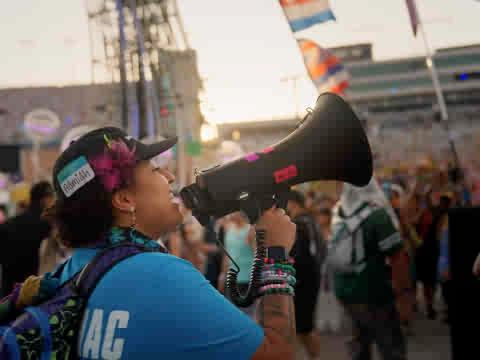 🌼 Day 1 🌼 We opened our gates to #kineticMETROPOLIS, danced from Dusk Till Dawn, made life-changing connections, and shared beautiful moments together. Thank you for being part of our EDC family. 💖🌈 We’re just getting started! 🤗 We’ll see you back Under the Electric Sky for Day 2! 🦉💫