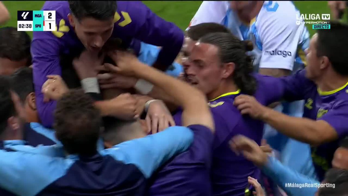 Para dejar la salvación prácticamente certificada. Para darle una alegría a toda una ciudad. Porque Chupete no olvidará la noche en La Rosaleda. Porque le ha dado una victoria de ORO a su Málaga CF ✨ #LALIGAHYPERMOTION