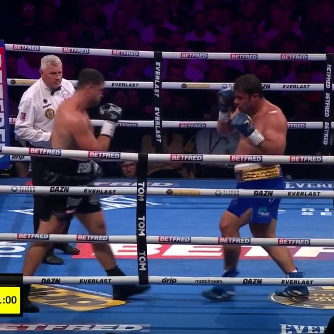 Allen fires back with a HUGE right hand 😤 #FisherAllen2 | Live NOW on DAZN