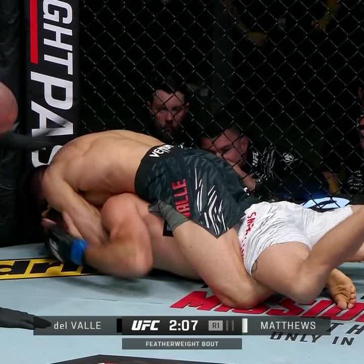 Yadier del Valle gets a dominant win in his UFC debut 👏 #UFCVegas106