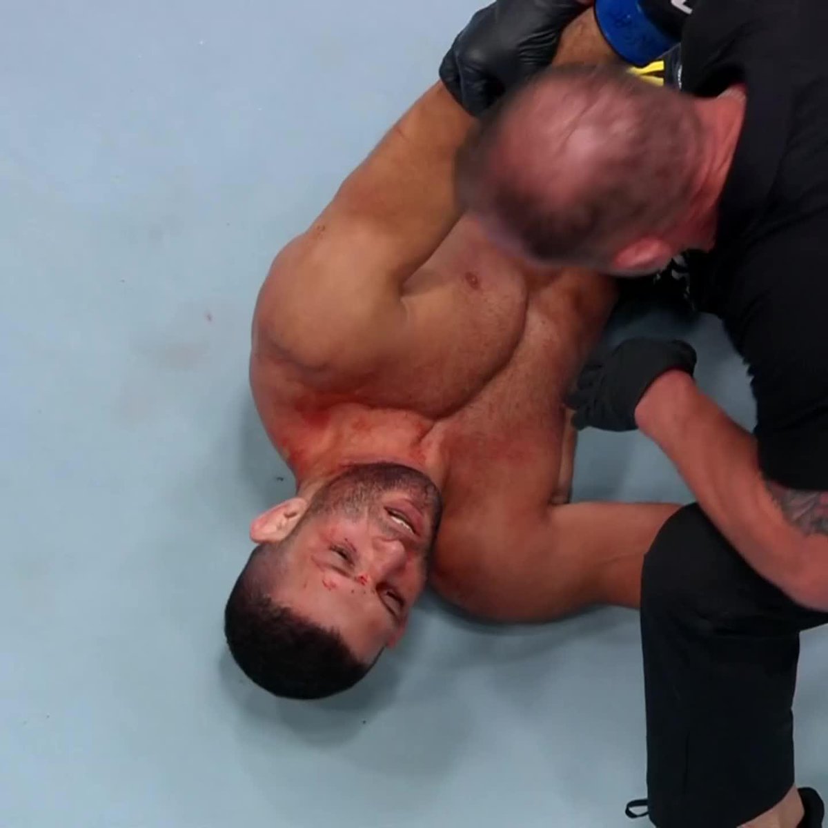 THE RIGHT HAND FROM JARED GORDON 💥 #UFCVegas106