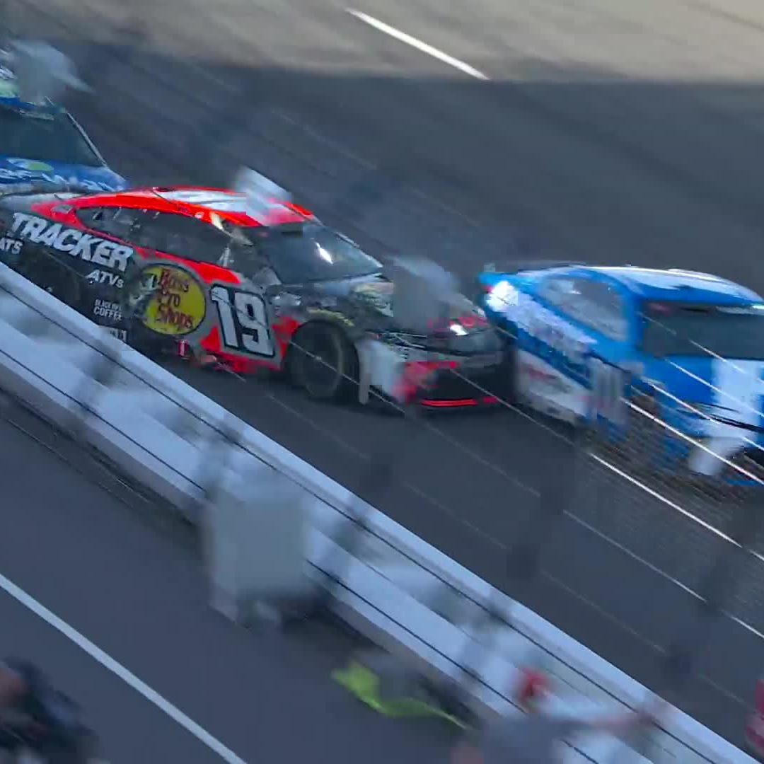 It gets dicey going three-wide! A spin from the No. 19 brings out the caution.