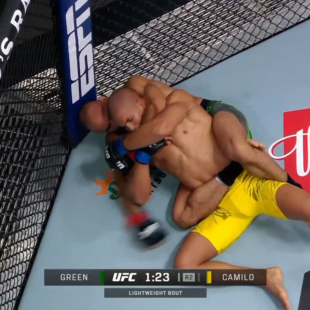 🚨 Gabriel Green s’impose par soumission au 2eme round ! #UFCVegas106