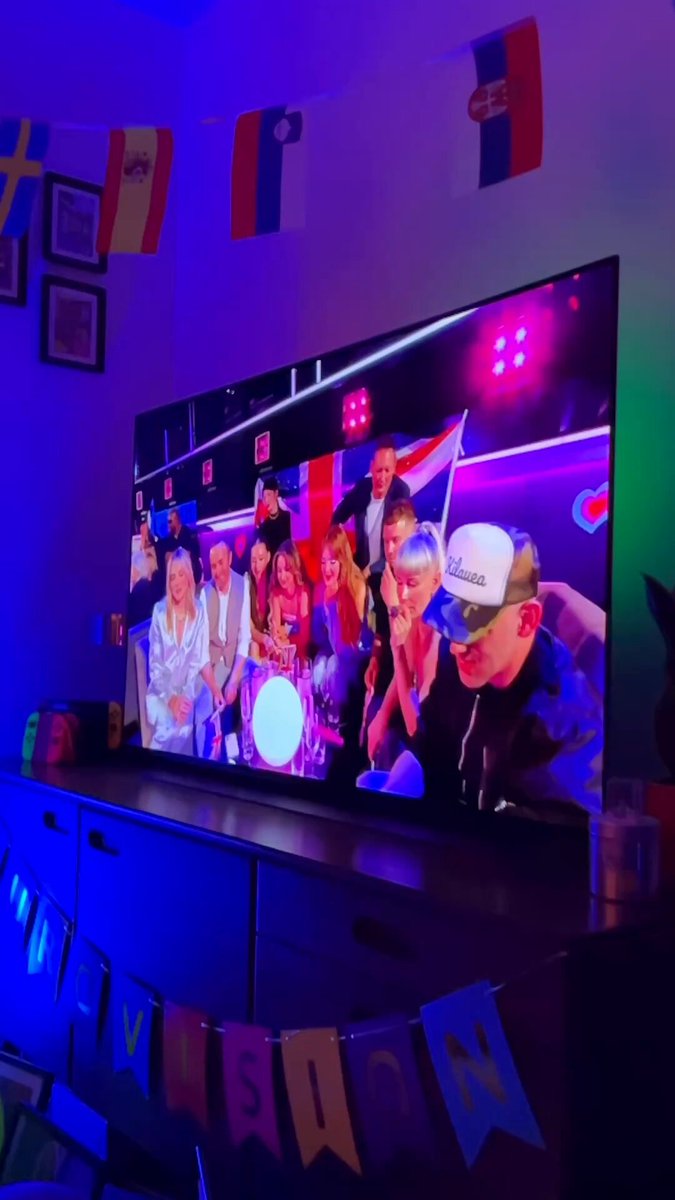 I am sorry but that is actually criminal. Outrageous. I’m so upset for REMEMBER MONDAY ☼☽ ✩ but that is #Eurovision. Ahhhh well. We had a lovely time and the girls were phenomenal. #ESC