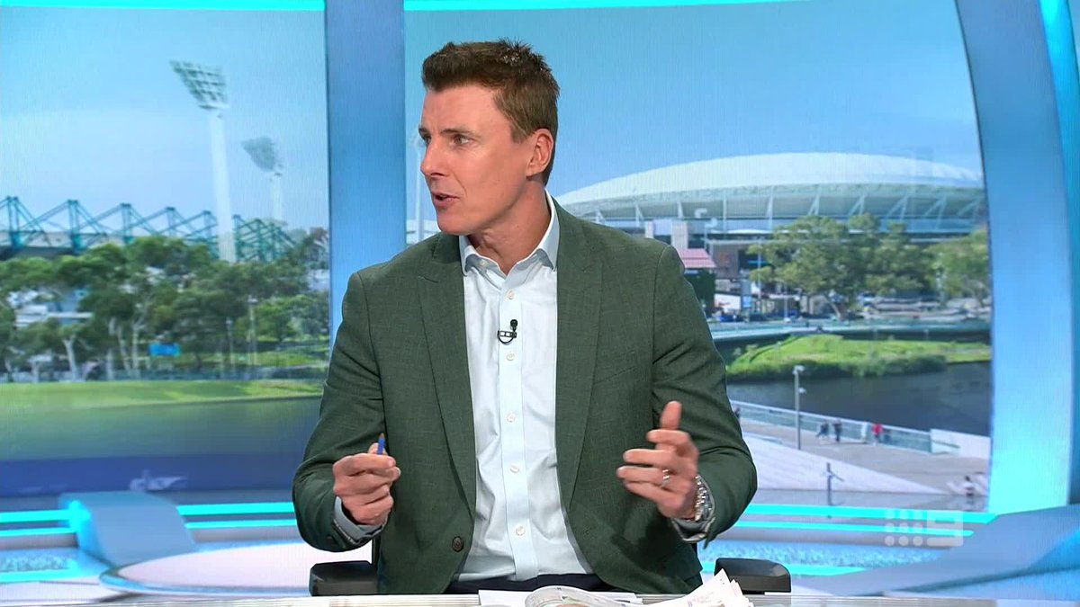 "It's a senior core of experienced players and a McRae system that they have better than anyone else." - Matthew Lloyd on the Magpies. #9AFLSFS | Watch on Nine & 9Now 🖥️