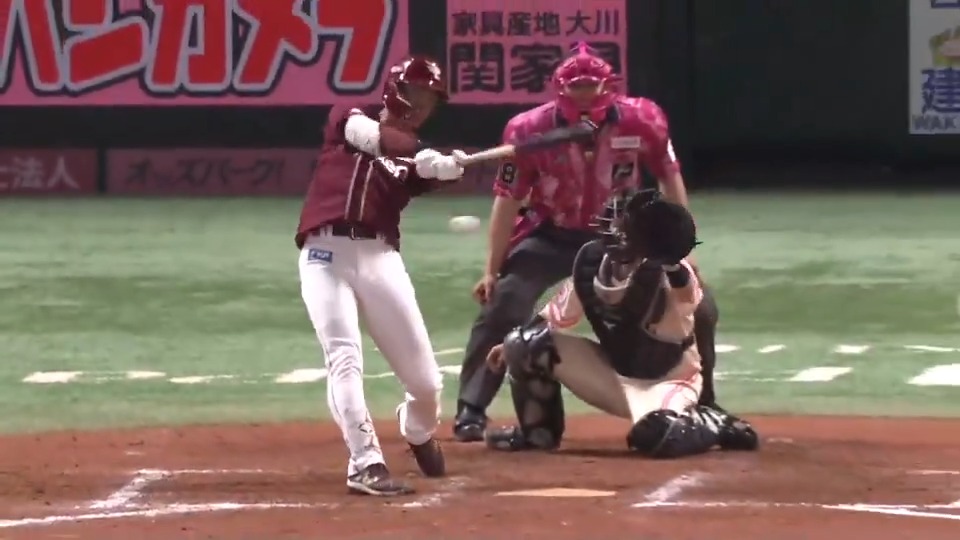 【9回表:H 1-1 E】 この回先頭の #宗山塁 選手がスリーベースヒット! 続く #中島大輔 選手が四球&盗塁でチャンスメイク! #辰己涼介 選手がライトへの同点タイムリー!!! #RakutenEagles #キ!
