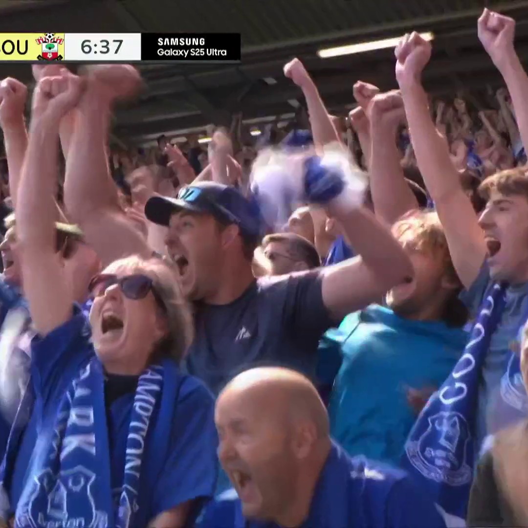 A CLASSIC GOODISON PARK ROAR. Iliman Ndiaye fires it into the bottom corner to mark a perfect start for Everton! 📺 USA Network | #EVESOU