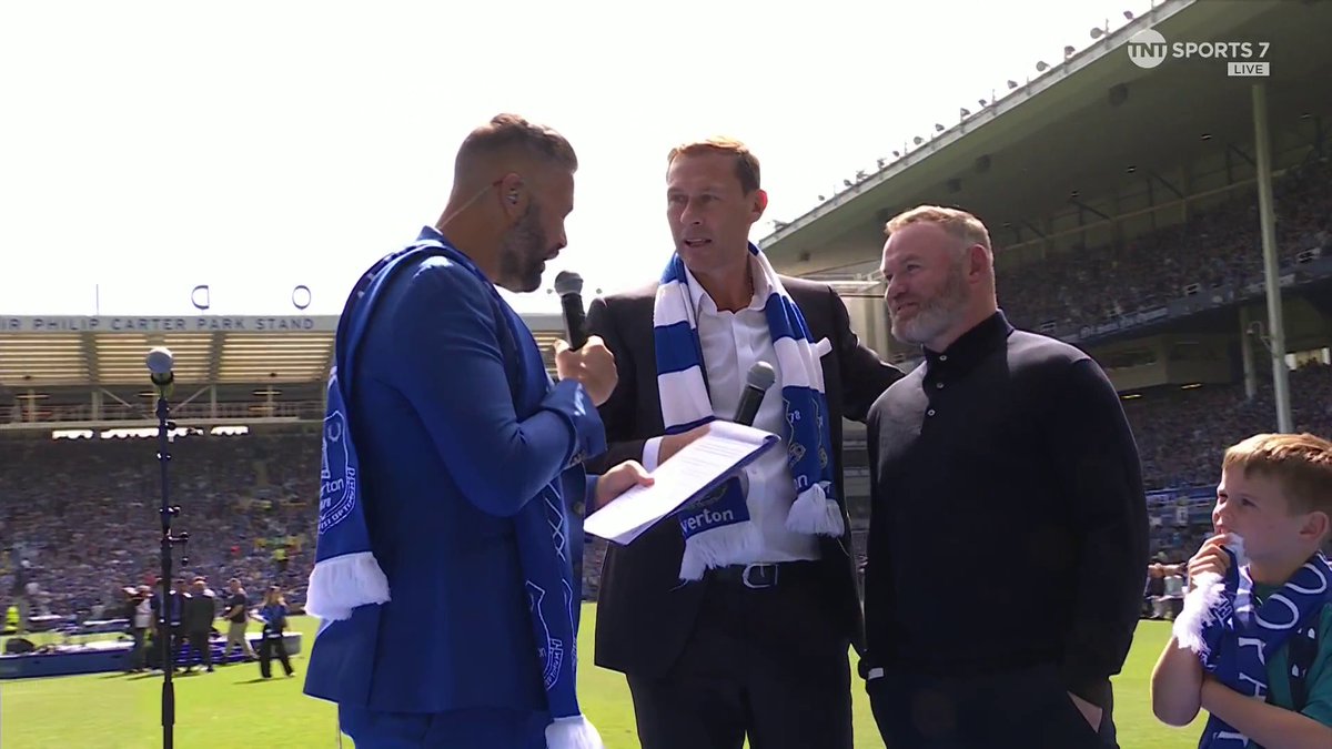 "UP THE TOFFEES!!" 🔵 Duncan Ferguson and Wayne Rooney say their goodbyes to Goodison Park 👋 📺 TNT Sports &amp; discovery+ UK