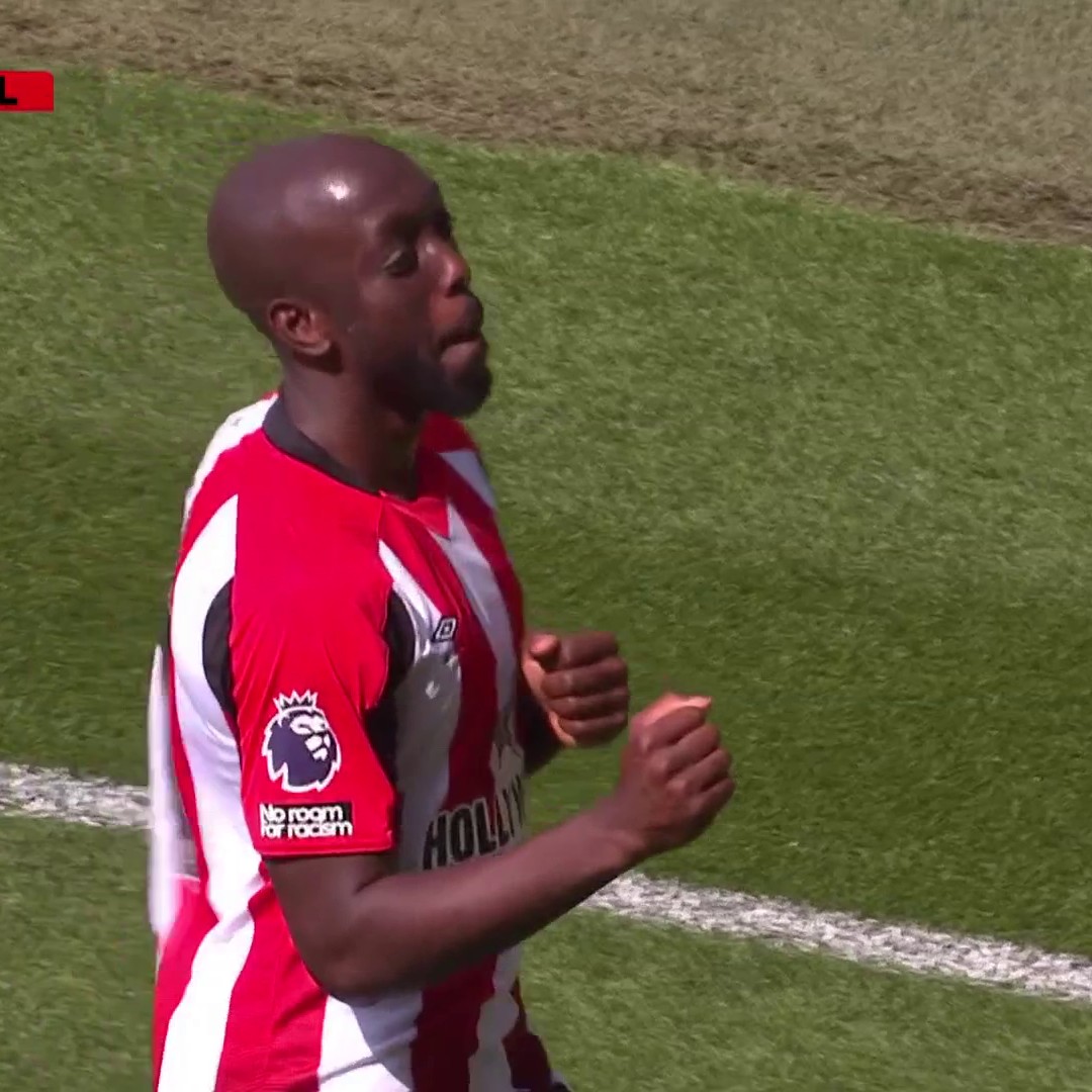 All smiles for Brentford as Yoane Wissa secures his second goal involvement of the day gainst Fulham! 🐝 📺 Peacock | #BREFUL