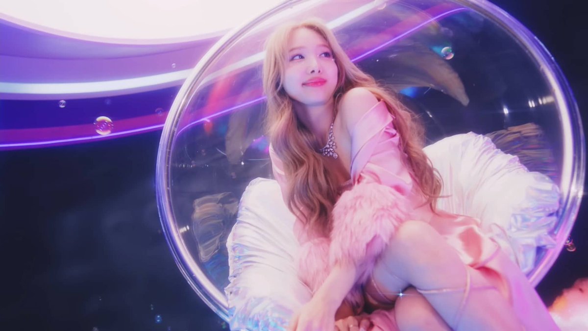 3 years ago today, TWICE announced the first member who will debut as a soloist with the release of the first teaser of NAYEON's 1st Mini Album 'IM NAYEON.'