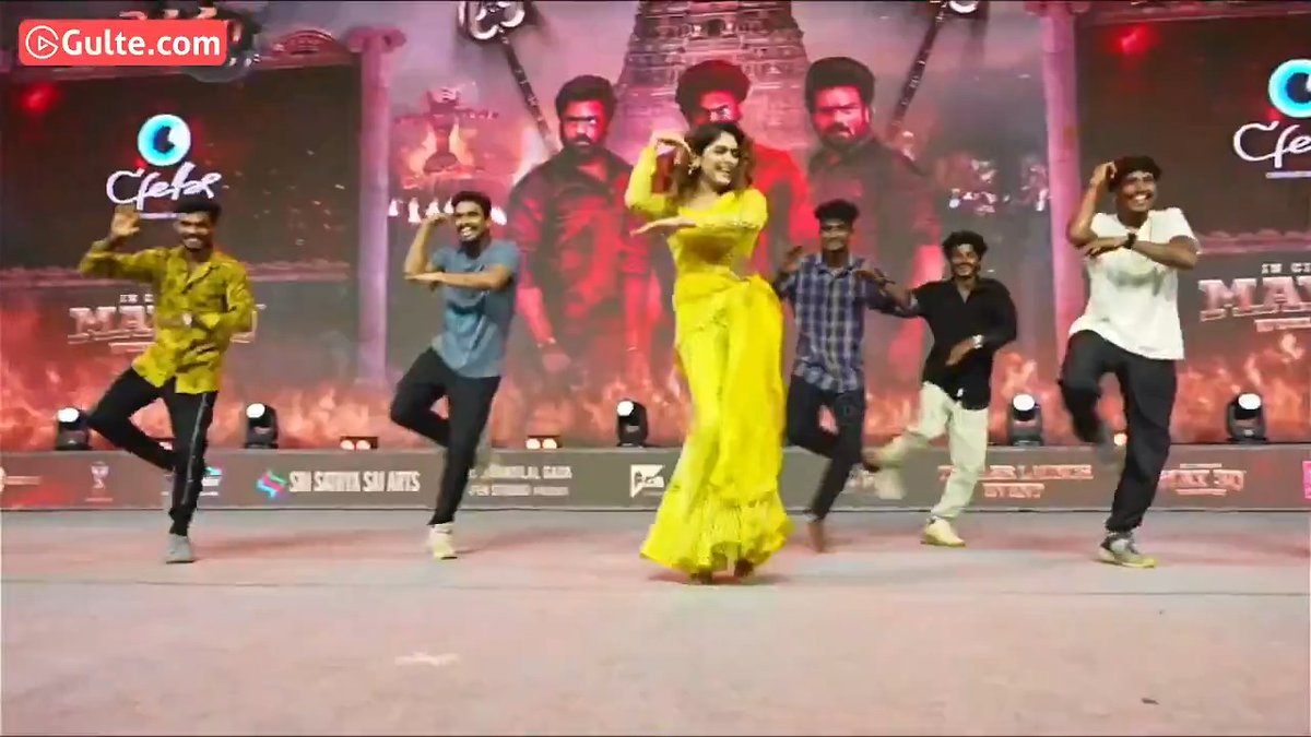 #AditiShankar dances to 'Oo Vennela' song at #Bhairavam Trailer Launch event.