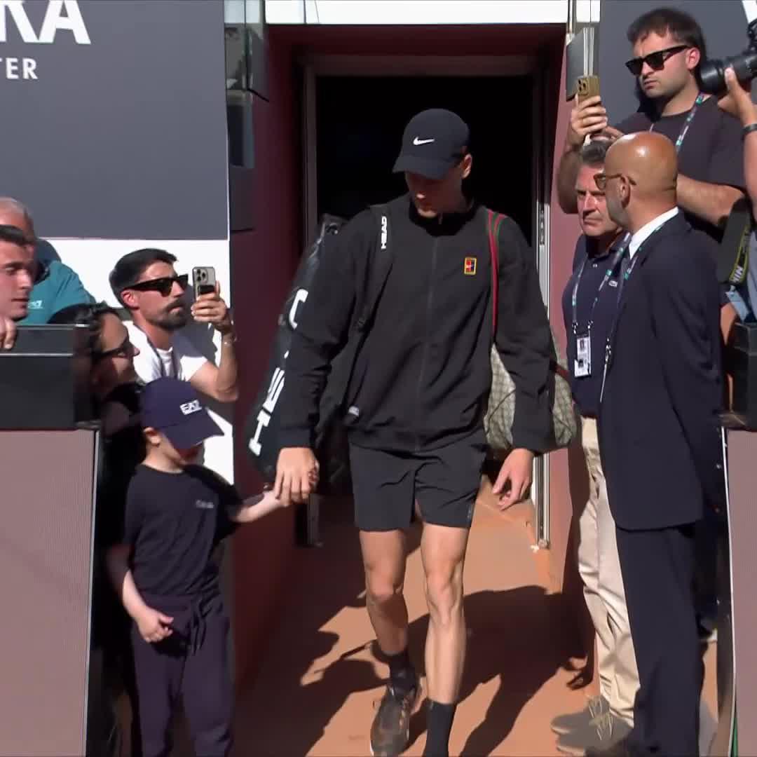 A huge title on the line 🙌 Who will reign victorious in Rome: Sinner or Alcaraz? Stream Internazionali BNL d'Italia LIVE ➡️