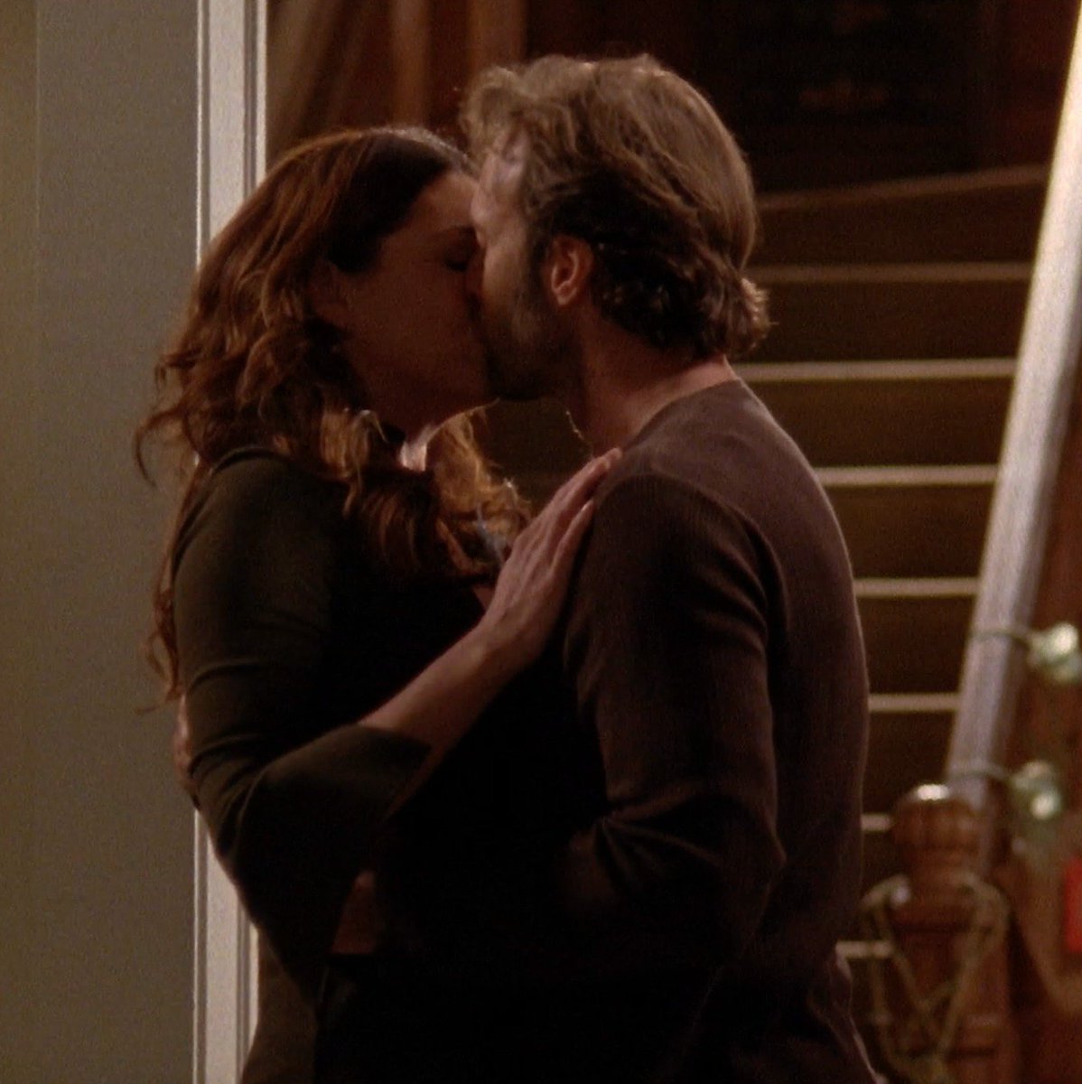 happy 21st anniversary to luke and lorelai’s first kiss ♥️