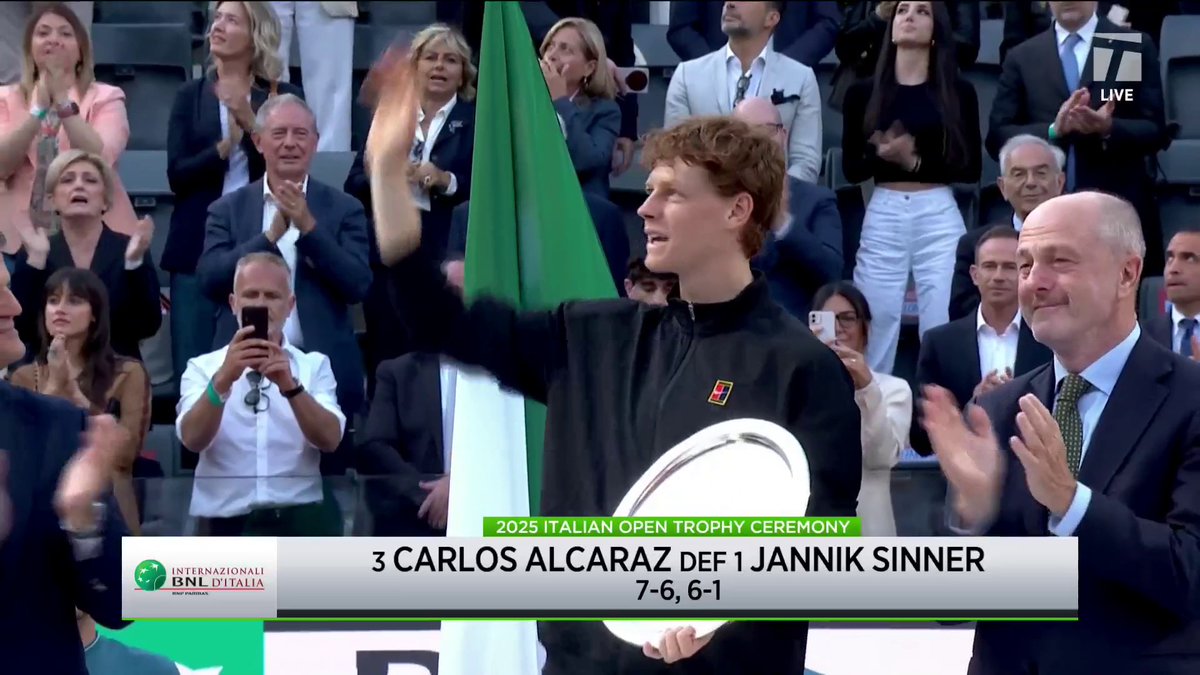 "Grazie mille 🫶🇮🇹" Jannik Sinner addresses his home crowd in Italian after finishing runner-up in the #IBI25 final