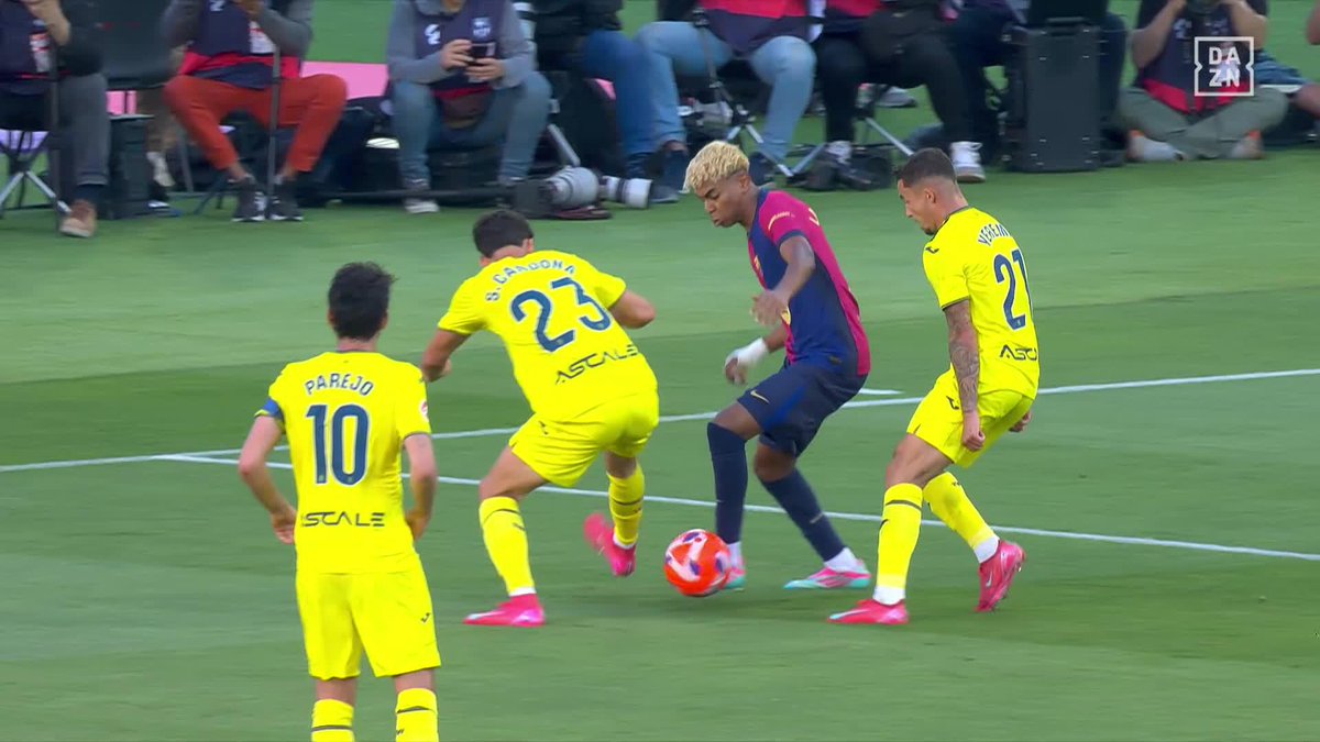 LAMINE YAMAL EN MODO ESCAPISTA ✨ SI AHÍ NO HABÍA SITIO 😱😱 #LALIGAenDAZN ⚽