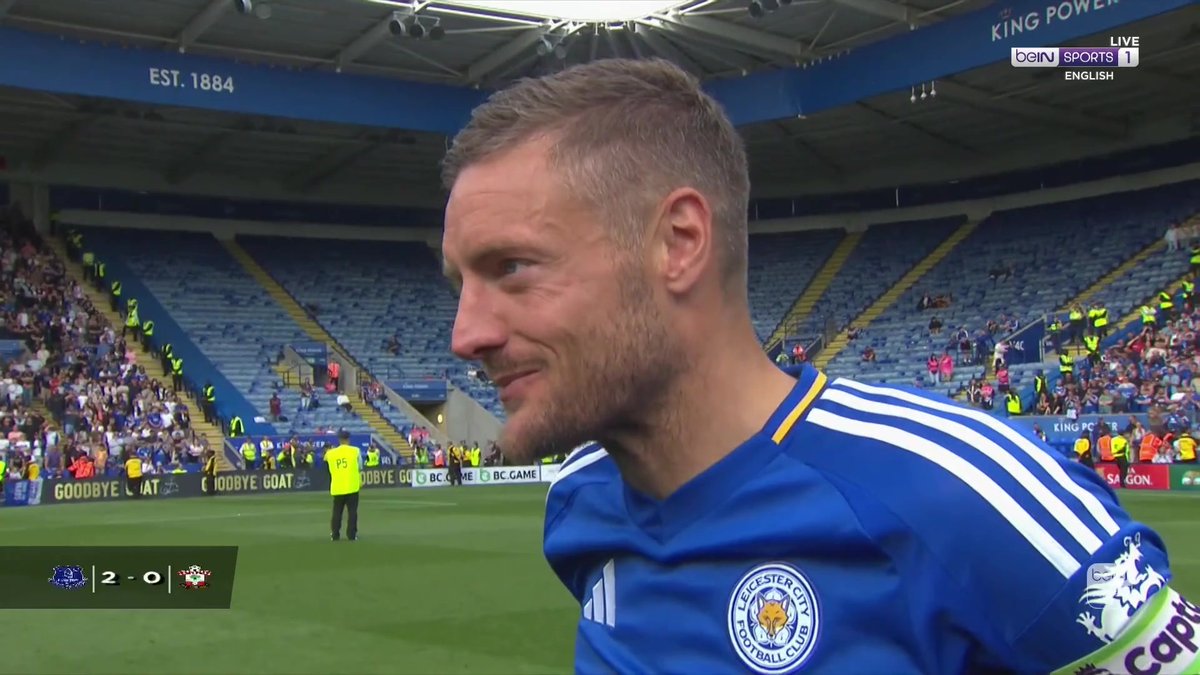 🎙️"After my goal and after getting dogs abuse from the away fans there was only one place I was going" Jamie Vardy jokes with the Leicester City fans one final time. #jamievardy Leicester City