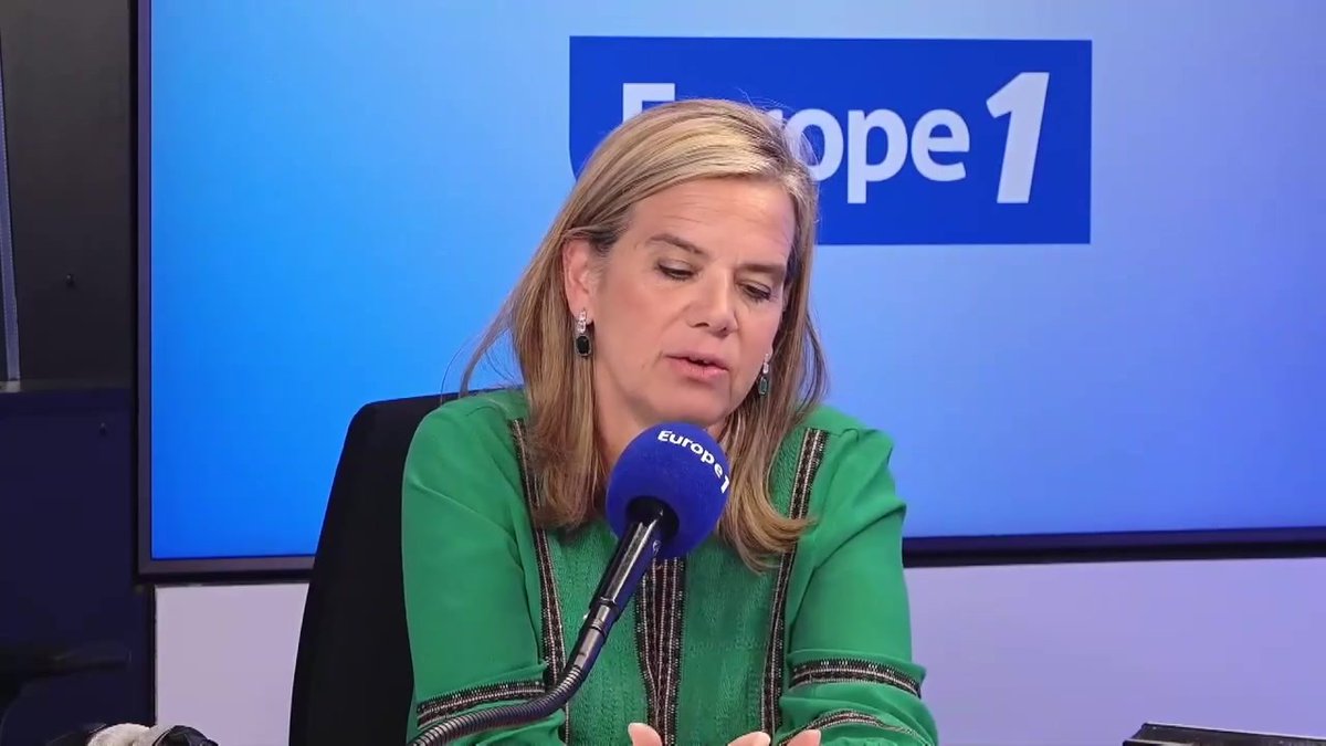 « En 2014, Nicolas Dupont-Aignan avait fait la même proposition et il y avait eu une énorme polémique », souligne Gabrielle Cluzel éditorialiste, rédactrice en chef du site Boulevard Voltaire et auteure de l'ouvrage "Yes Kids" dans #Europe1SoirWE Pascale de La Tour #Europe1