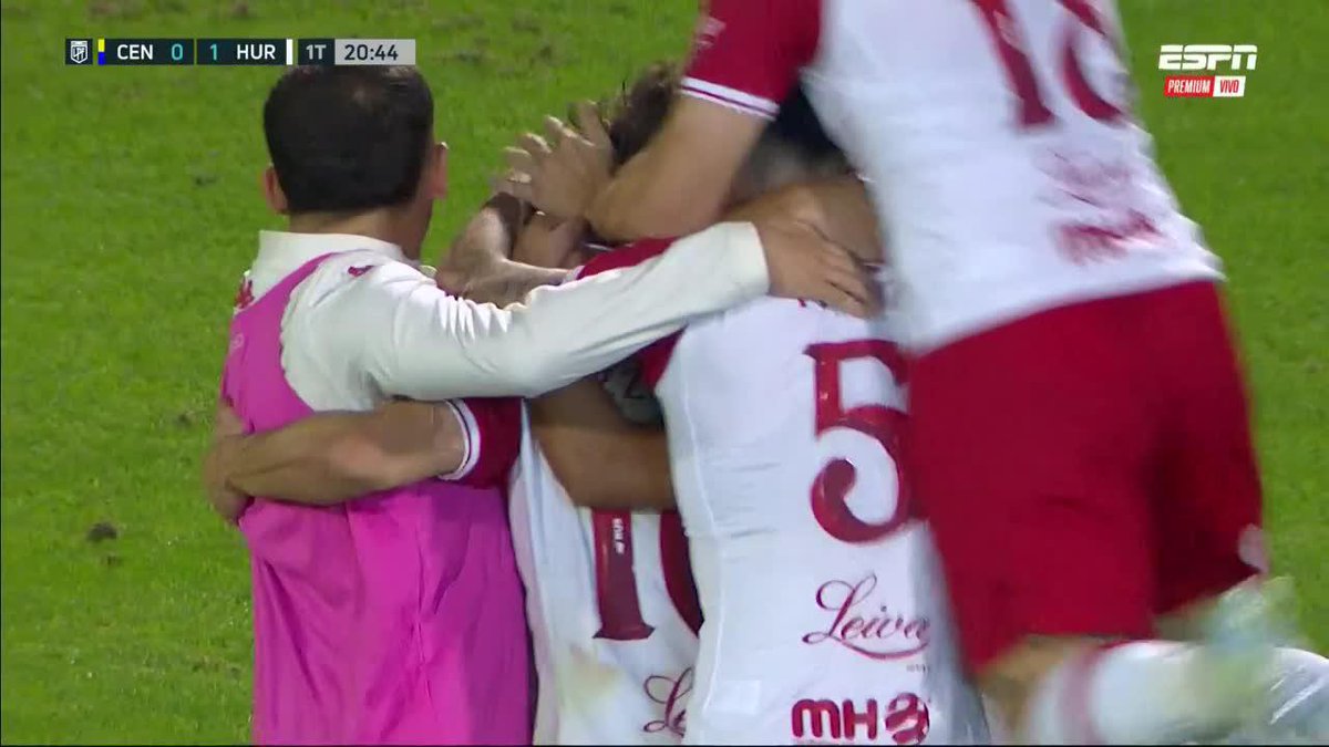 🔥🇦🇷 WALTER MAZZANTTI PARA EL 1-0 DE HURACÁN ANTE ROSARIO CENTRAL.