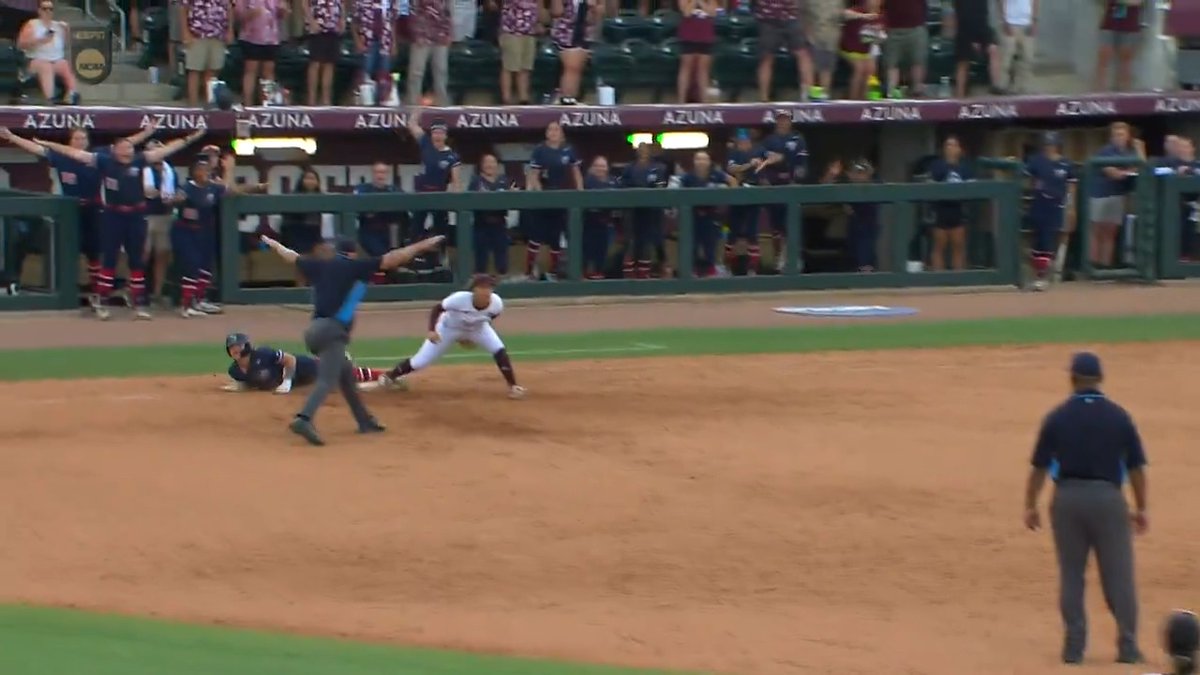 It just keeps on getting crazier 👀 #RoadToWCWS x 🎥 ESPN2 / Liberty Softball