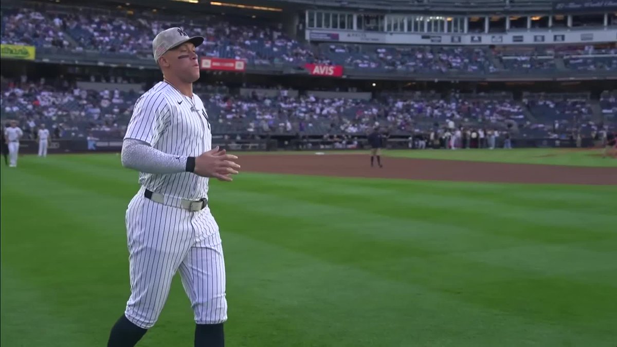 Aaron Judge and Juan Soto caught up before tonight’s rubber match