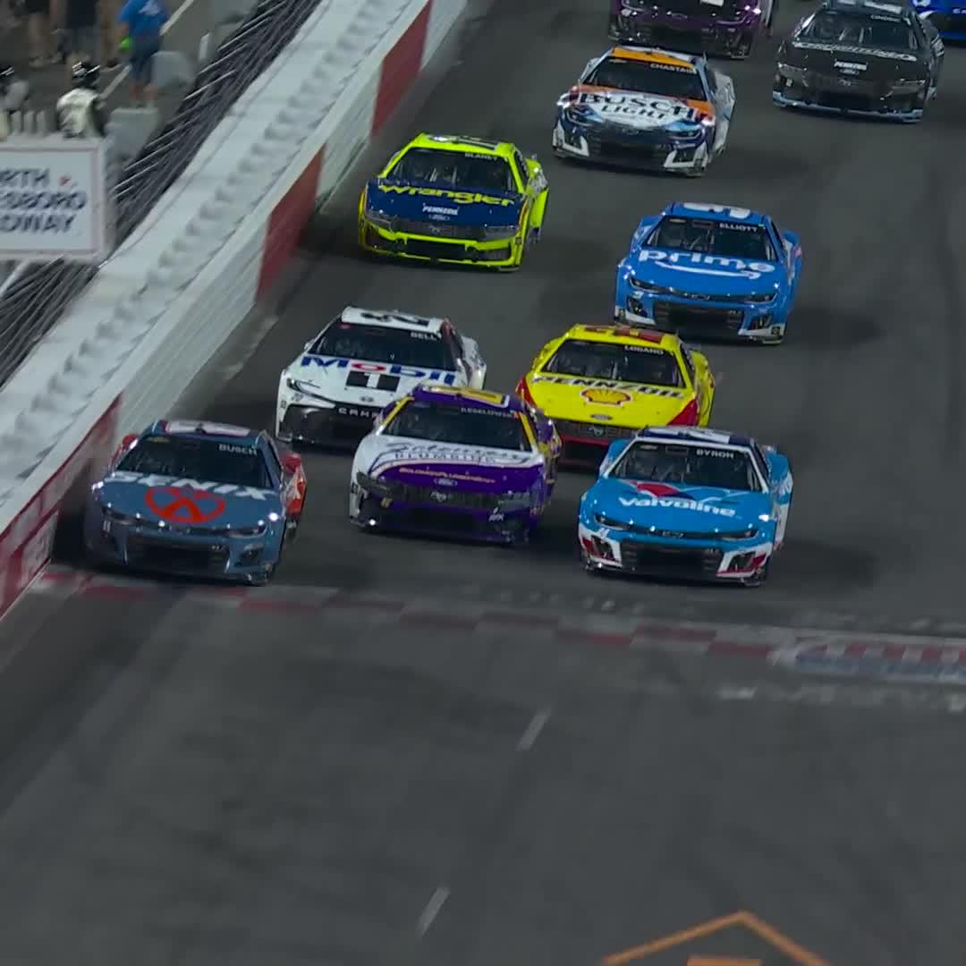 THREE-WIDE RACING FOR THE LEAD AT NORTH WILKESBORO!