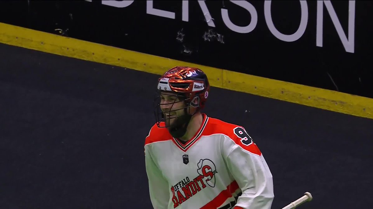 Chase Fraser you are a SICKO. In the biggest game of the year, Fraser goes one-handed, behind-the-back to give the Bandits a 7-6 lead over the Rush. #SCtop10