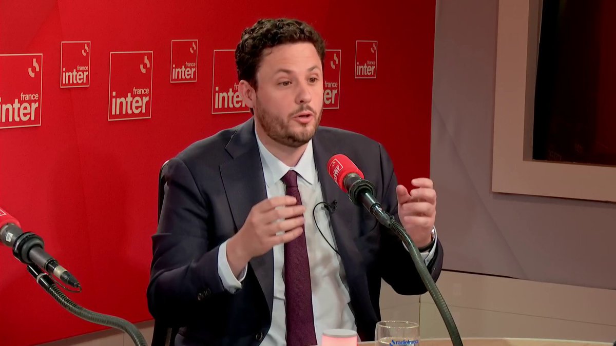 Alexandre Ouizille, rapporteur PS de la commission d'enquête sur les eaux en bouteille : "Cette eau a besoin d'être traitée comme l'eau du robinet, or elle ne l'est pas, à cause de l'appellation 'eau minérale naturelle'." #le710inter
