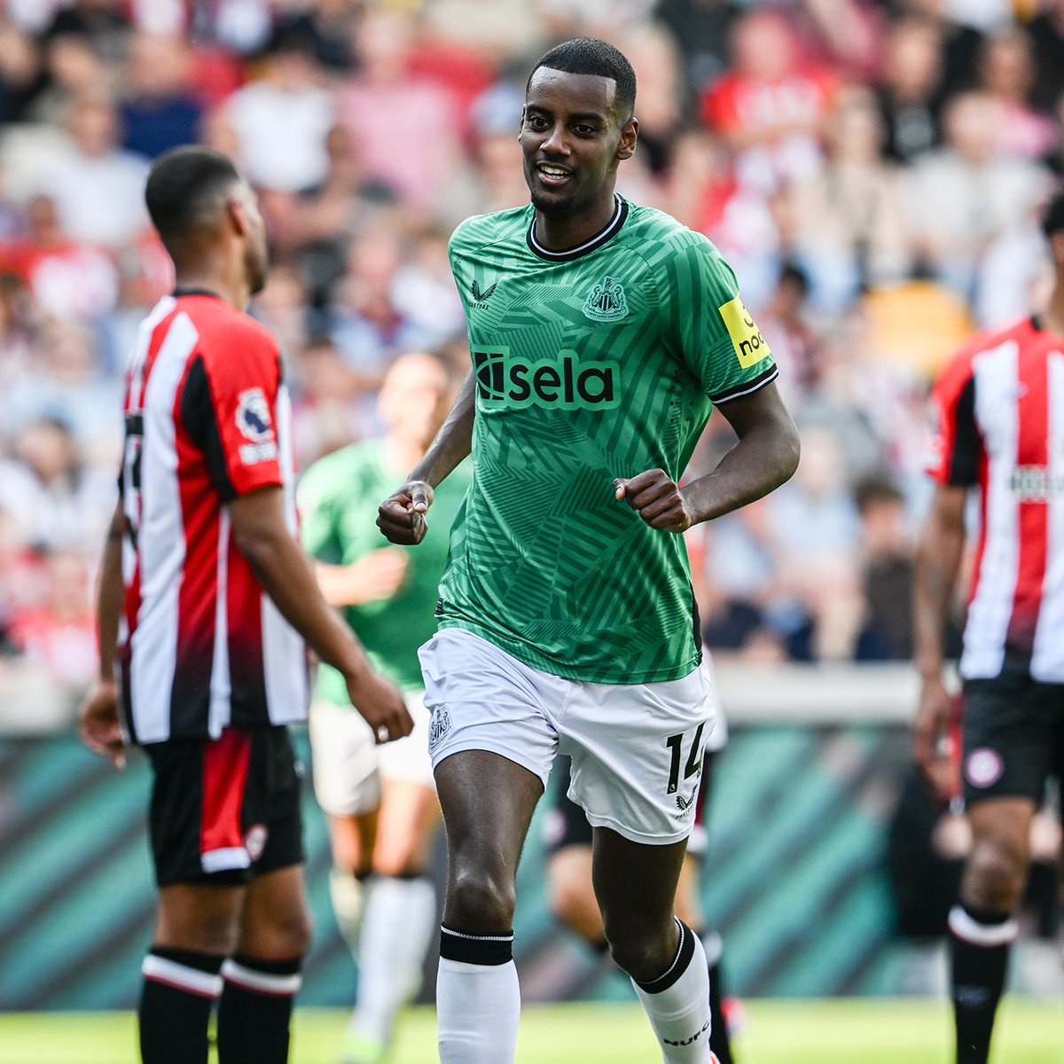 ⚽ Harvey Barnes ⚽ Jacob Murphy ⚽ Alexander Isak ⚽ Bruno Guimarães One year ago today, we put four past Brentford 🖤🤍 #NUFC