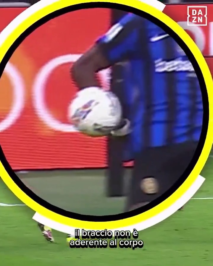 ll tocco di mano di Bisseck che causa il rigore del 2️⃣➖2️⃣ L'analisi dell'episodio 🔎 #InterLazio #SerieAEnilive #DAZN