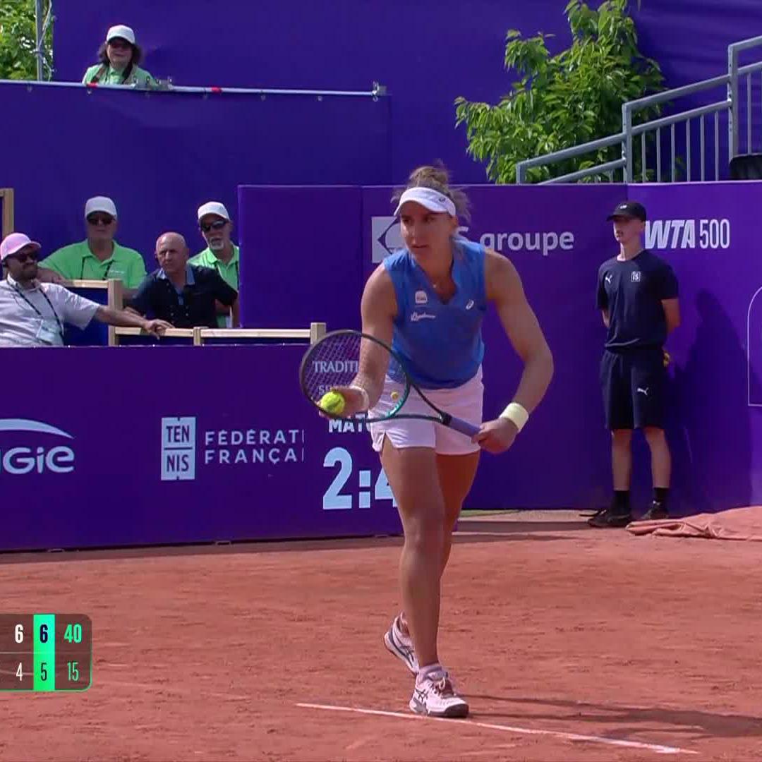 Answering the challenge 📱 Beatriz Haddad Maia regroups and saves two match points in order to defeat Tauson, 3-6, 6-4, 7-5. #IS25