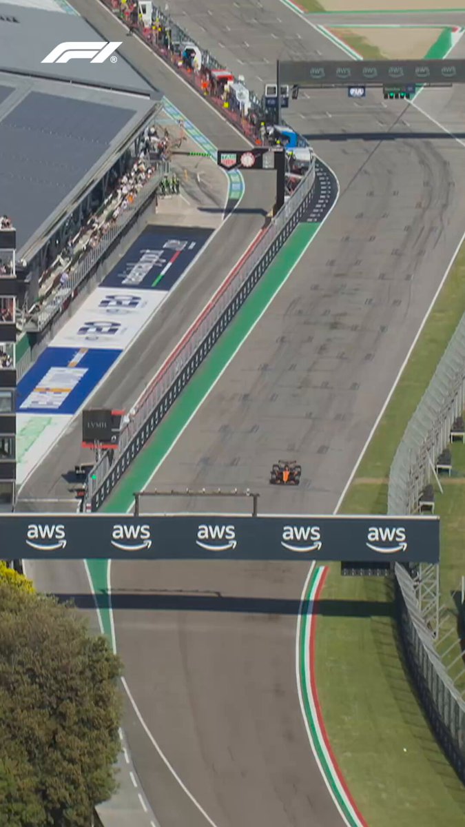 Following the MCL39 from above 🔬🧡 #McLaren | #ImolaGP 🇮🇹