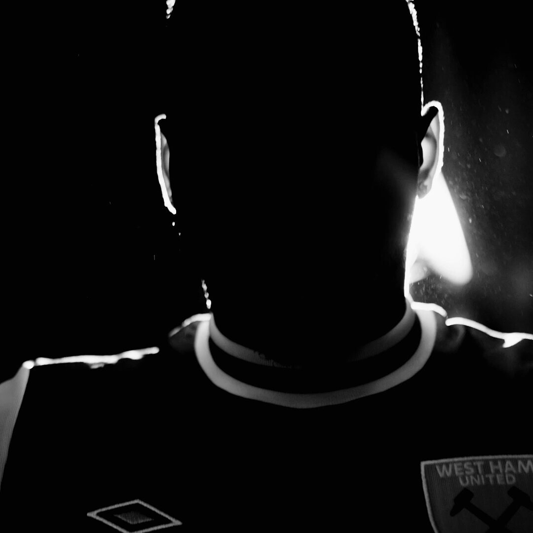 AWB. HOTY. 🕸️
