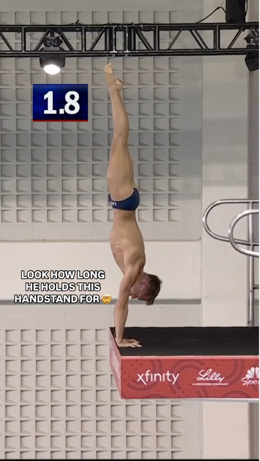 How long could you hold a handstand before a dive? 😲
