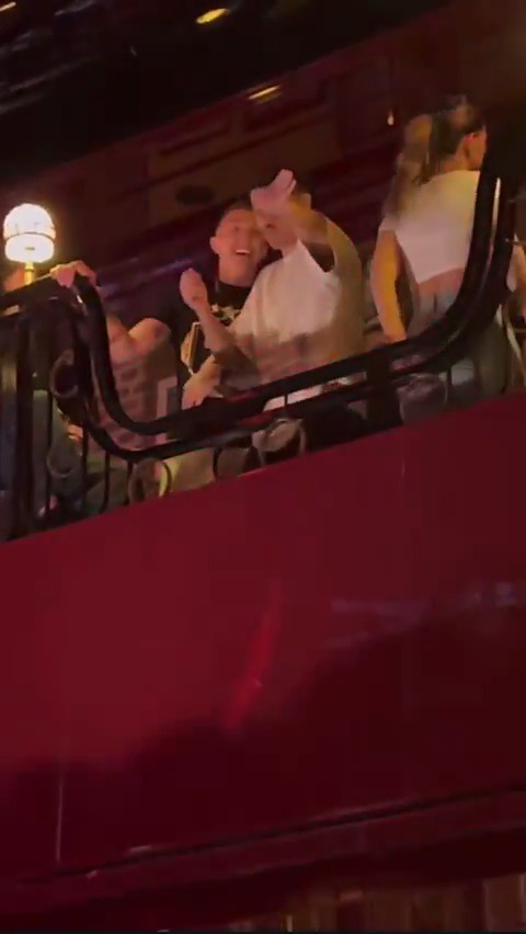 🕺🏾 Gabriel Sara, "Ben Güzelden Anlarım" şarkısıyla dans ediyor.