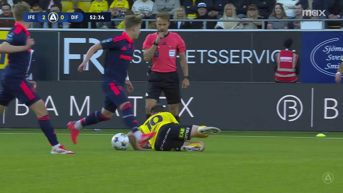 Simon Olsson med en läcker aktion! 📲 Se Allsvenskan på Max