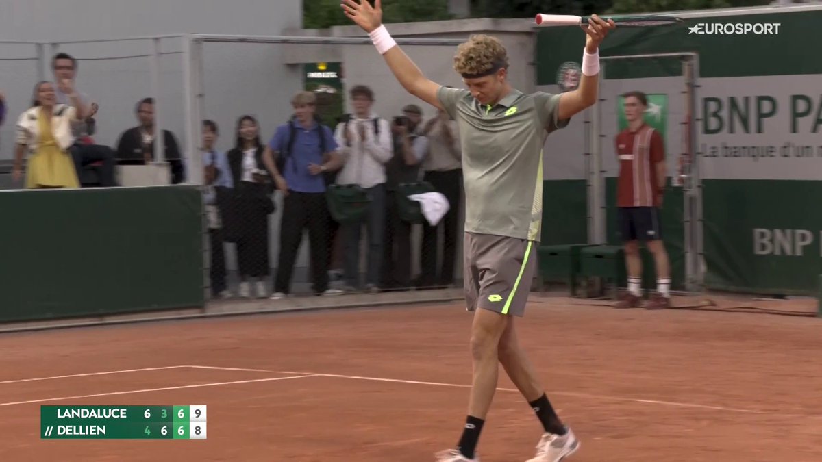QUÉ PARTIDO HAS GANADO, MARTÍN 🇪🇸🎾 Landaluce pasa de ronda en los clasificatorios de #RolandGarros tres horas después y en un tie break frenético (10-8) Sigue toda la fase previa en HBO Max España