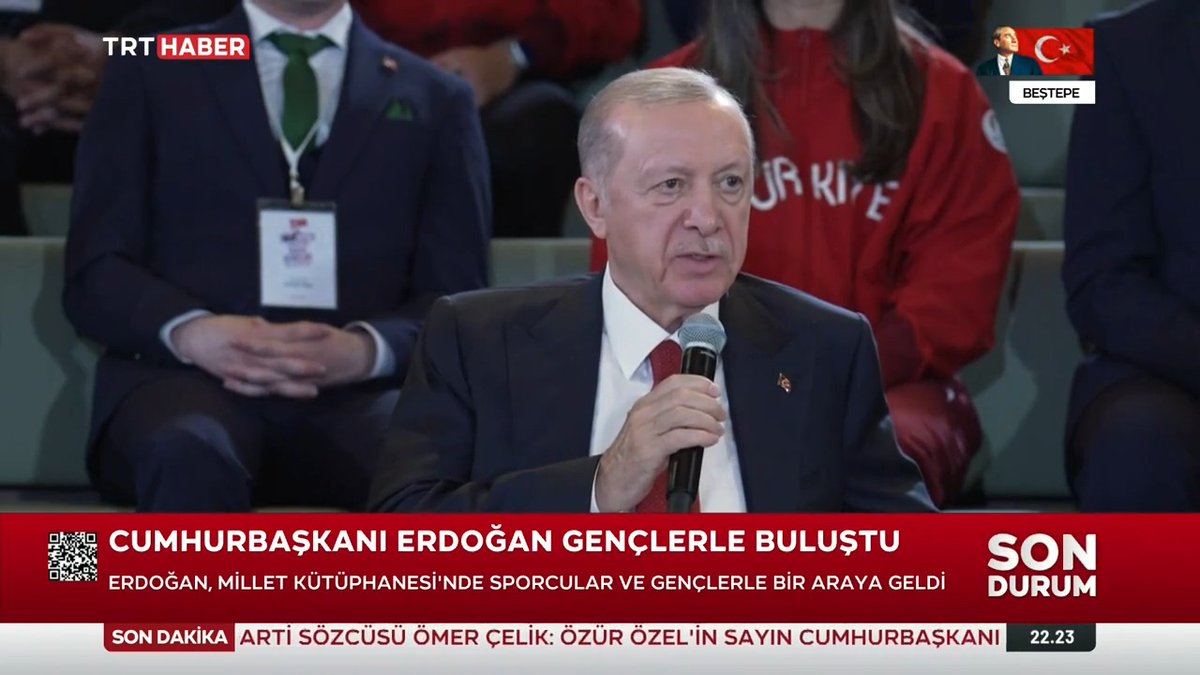 🚨Cumhurbaşkanı Erdoğan: “Artık 20 sene öncesinin anayasasıyla gidemeyiz. Yeni anayasayı gençlerle beraber yapacağız.”