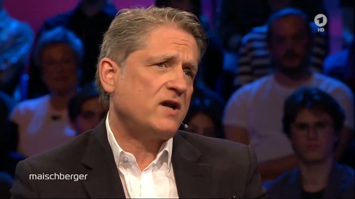 „Dass die Russen Deutschland angreifen wollen und wir deshalb Geld ohne Ende für Rüstung ausgeben, finde ich eine fabulöse, verrückte Idee “ – Jakob #Augstein, Verleger von der Freitag. Er sagt: #Russland habe es nicht einmal geschafft, die #Ukraine zu erobern. #maischberger